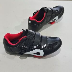 Peloton Kids Black and Red Cycling Sneakers Size 38 Unisex